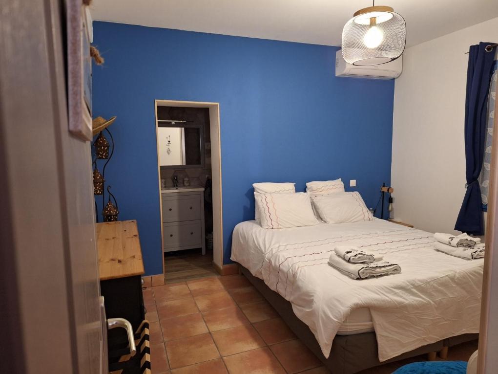 La Halte Des Cedres Apartment Saint-Sulpice  Exterior photo